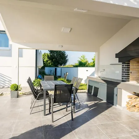 Barbara-holiday With Sea View Vila *