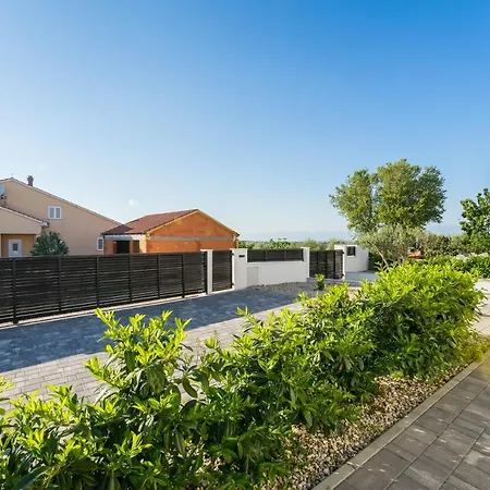 Barbara-holiday With Sea View Vila Zadar