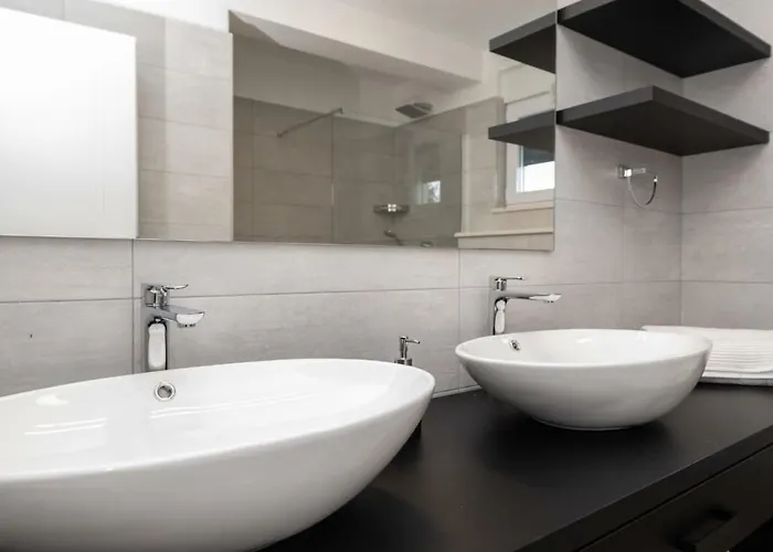 Barbara-holiday With Sea View Vila